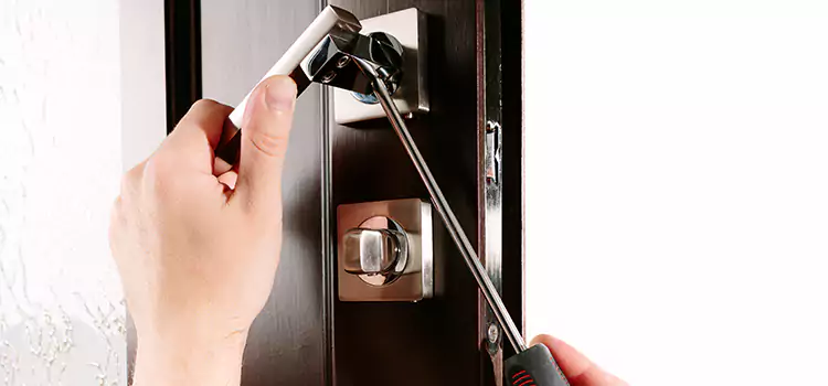 Door Lock Replacement Service Compton