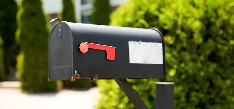Secure Mailboxes for Packages Compton